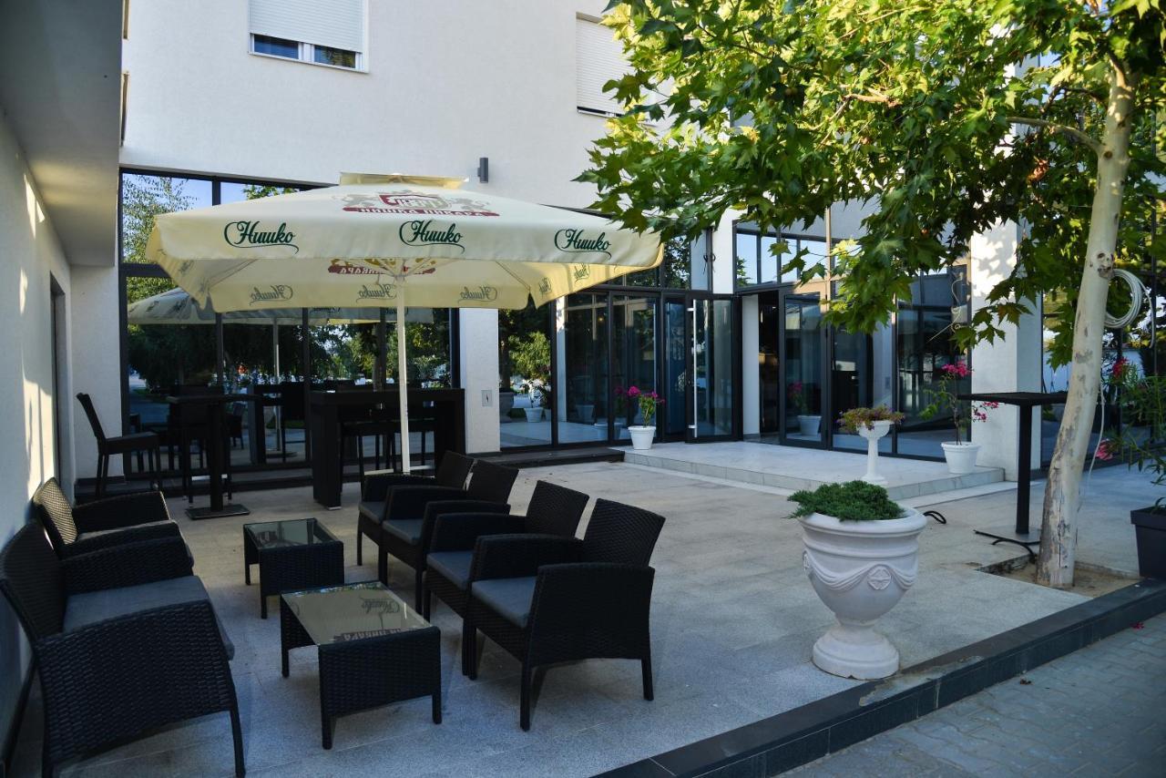 Mesecev Konak Bed and Breakfast Ni Zewnętrze zdjęcie
